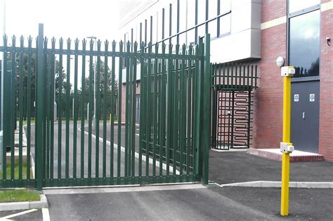 Steel Palisade Gates - Procter Contracts