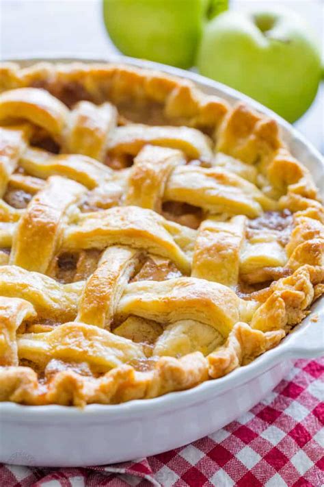 The BEST Apple Pie Recipe (VIDEO) - NatashasKitchen.com