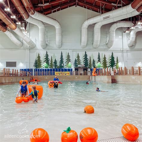 Howl-O-Ween Time at Great Wolf Lodge - Aileen Cooks