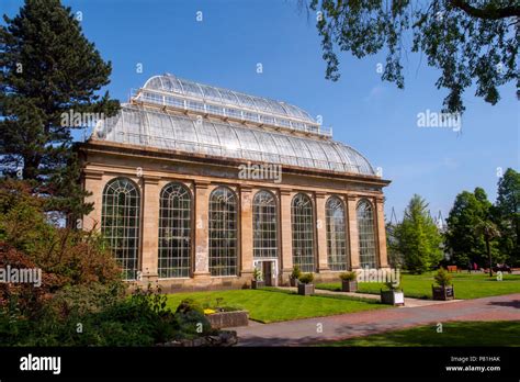 The Glasshouses at Edinburgh Botanic Gardens Stock Photo - Alamy