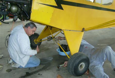 landing gear - What are these parts on STOL/bush planes? - Aviation ...