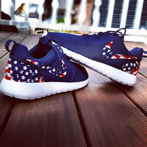 Navy nike roshe run american flag by CGRoshes on Etsy | Nike free shoes ...