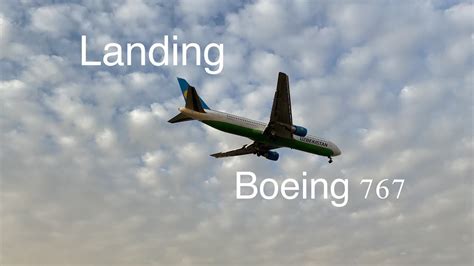 Landing Boeing 767 - YouTube