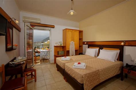 Panorama Hotel and Apartments in the center of Stalis - Crete