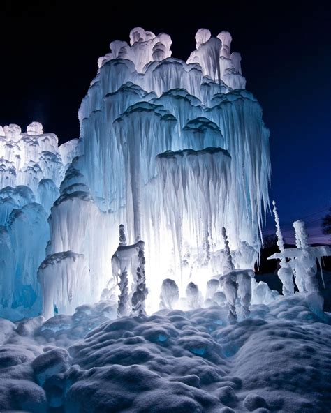 ice-castles - TrailerLegs