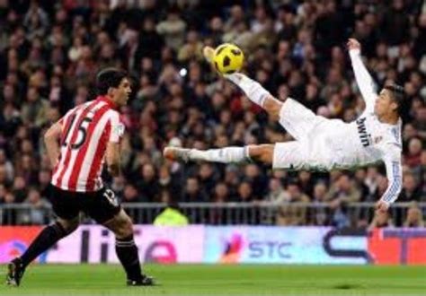 Cool soccer action shot | Soccer Action Photography | Pinterest ... | Soccer, Sport photography ...