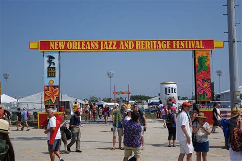 2025 New Orleans Jazz And Heritage Festival - Tate Theresa