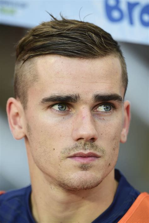 antoine griezmann - france nt | Antoine griezmann, Cute boys haircuts, Griezmann