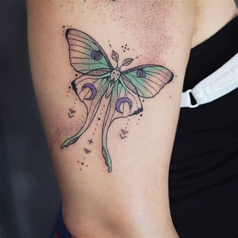 160+ Amazing Moth Tattoos Designs with Meaning (2021) - TattoosBoyGirl