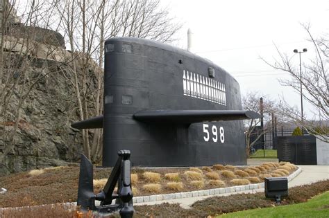 Sail of the USS George Washington (SSBN-598) in Groton : submarines