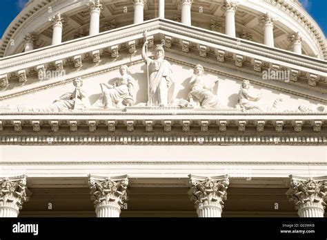 Minerva Statue At California Capitol Building Stock Photo - Alamy