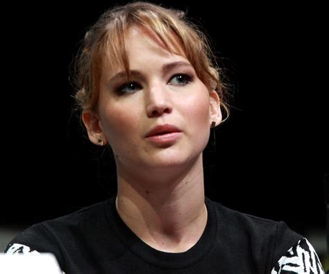 Jennifer Lawrence Biography - Facts, Childhood, Family Life & Achievements