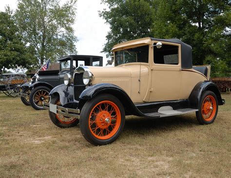 Vintage Car Free Stock Photo - Public Domain Pictures