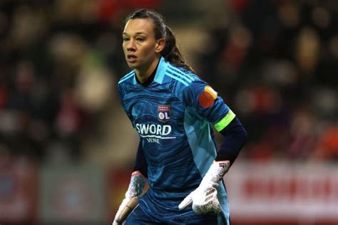 Top 10 Best Female Goalkeepers In The World (2023) - Top Soccer Blog