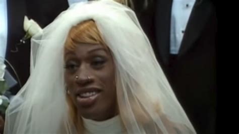 The Truth Behind Dennis Rodman’s Infamous Wedding Dress - Pictellme