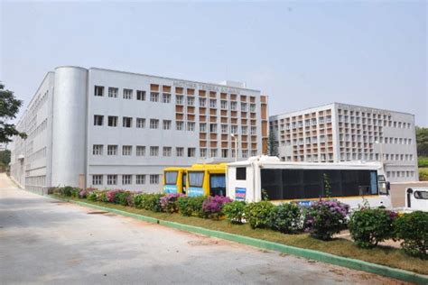 GITAM University (GITAM) Visakhapatnam: Admission, Fees, Courses ...