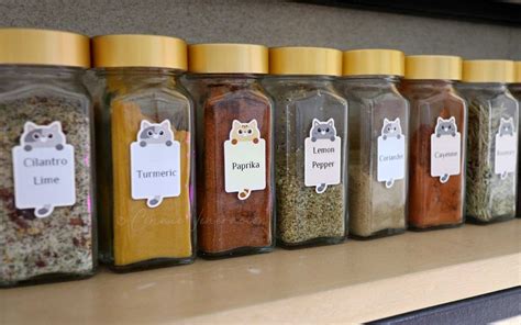 Labeling spice jars