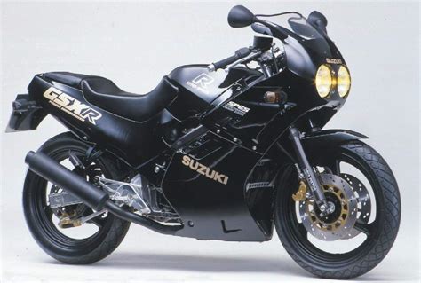 Suzuki GSX 250 R