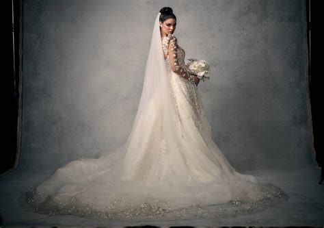 Nadia Ferreira Married Marc Anthony in 2 Show-Stopping Wedding Gowns ...