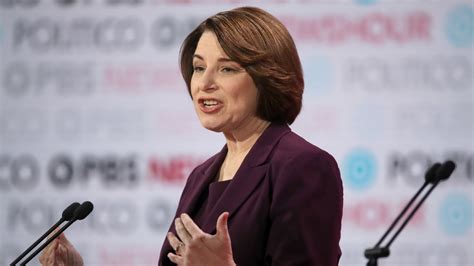 Amy Klobuchar raises $11 million in fourth quarter for 2020 campaign