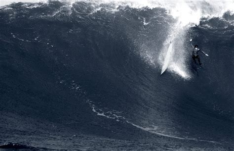 Surf history shattered: Florida gardener surfed Mavericks nearly a ...