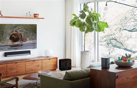 Bose 700 vs Sonos Playbar (2021): How Does The New Soundbar Challenger ...