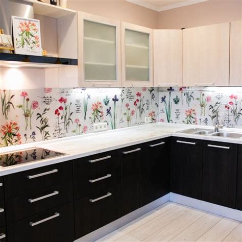 20 Beautiful Wallpaper Kitchen Backsplashes With Nature Elements ...