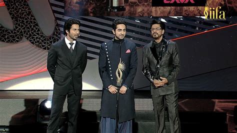 Shahid Kapoor & SRK Fun with Ayushmann Khurrana | IIFA @ Macau | Throwback to this funny moment ...