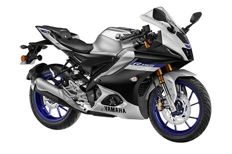 Nueva Yamaha R15 V4 y R15M ¡Ahora con diseño heredado de la R1!