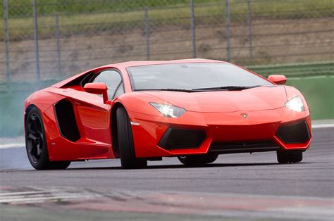 Lamborghini Aventador LP700-4 2011 review | Autocar