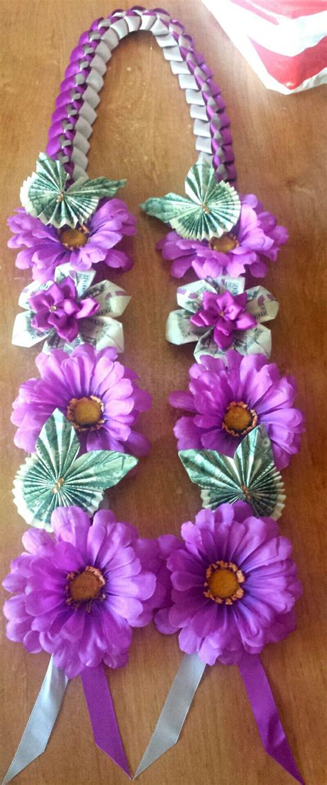 Purple, gray & gold color leis | Graduation crafts, Graduation diy, Graduation cap decoration