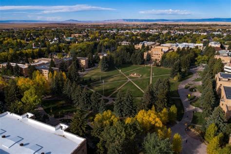 How Much Does It Cost to Live in a Dorm at the University of Wyoming ...