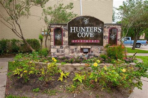 Hunters Cove Apartments - Bay City, TX 77414