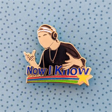 NCT Doyoung Enamel Pin - Meme "Now I Know" - Making it Sweet