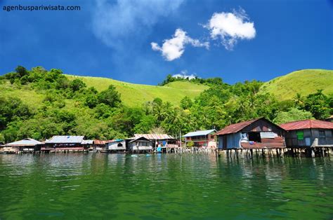 Danau Sentani : Ketika Wisata Alam Berpadu Dengan Budaya