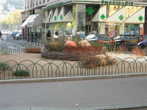 Traffic Circle Landscaping | Just after Halloween in Lyon, F… | Flickr