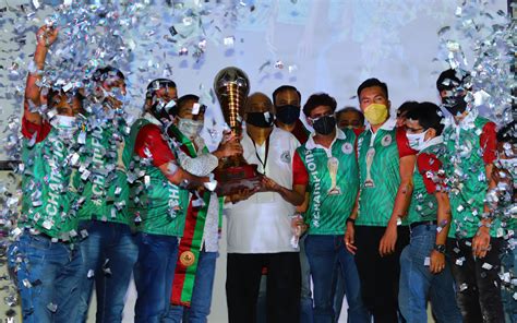 Hero I-League champions trophy handed over to Mohun Bagan | I-League