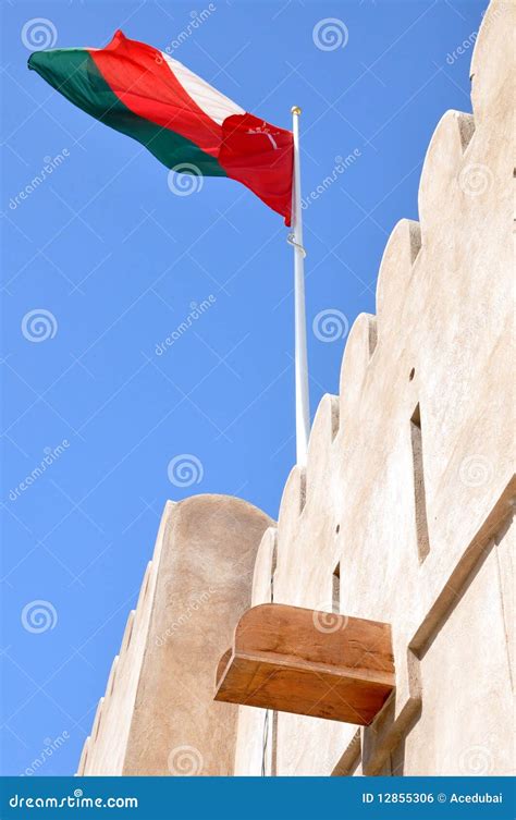 Omani Flag Atop Khasab Fort Stock Photo - Image of khasab, museum: 12855306