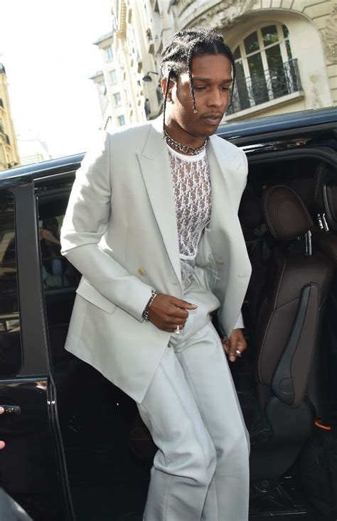 Résultat de recherche d'images pour "asap rocky grey suit" Dior Outfits ...