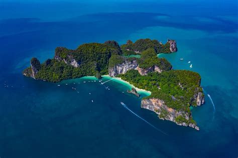 Krabi Hong Island Tour: Charter Private Long-tail Boat