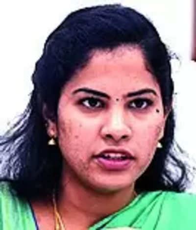 Priya: Mayor Priya To Visit Europe For A Week | Chennai News - Times of ...