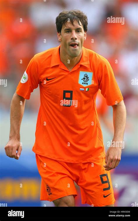 Ruud van nistelrooy holland manchester hi-res stock photography and images - Alamy