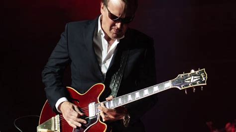 Joe Bonamassa - YouTube