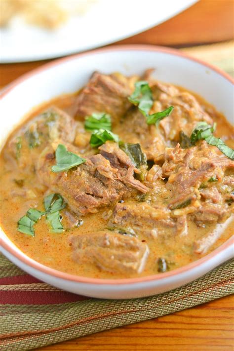 Slow Cooker Thai Red Curry Beef - Salu Salo Recipes