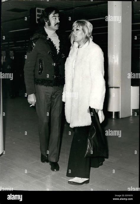 Jan. 01, 1971 - Actress Kim Novak And Actor Richard Johnson Are Stock ...