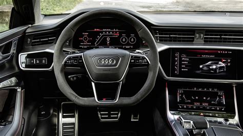 Audi RS7 Interior Layout & Technology | Top Gear
