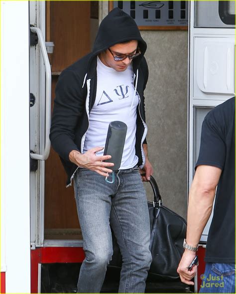 Zac Efron Spotted on 'Neighbors 2' Set with Dave Franco! | Photo 859184 - Photo Gallery | Just ...