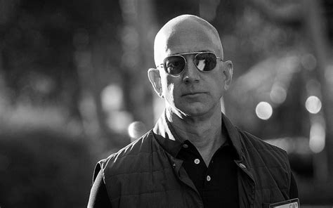 Jeff Bezos Sunglasses: Uncovering the Brand of Bezos' Eyewear