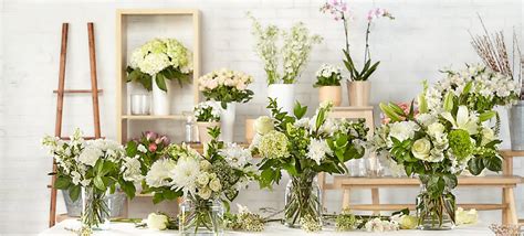 Classic Ivory – A Florist Original