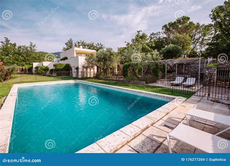 Real Estate Photography Villa Yard Pool Garden Stock Photo - Image of architecture, plant: 176277204